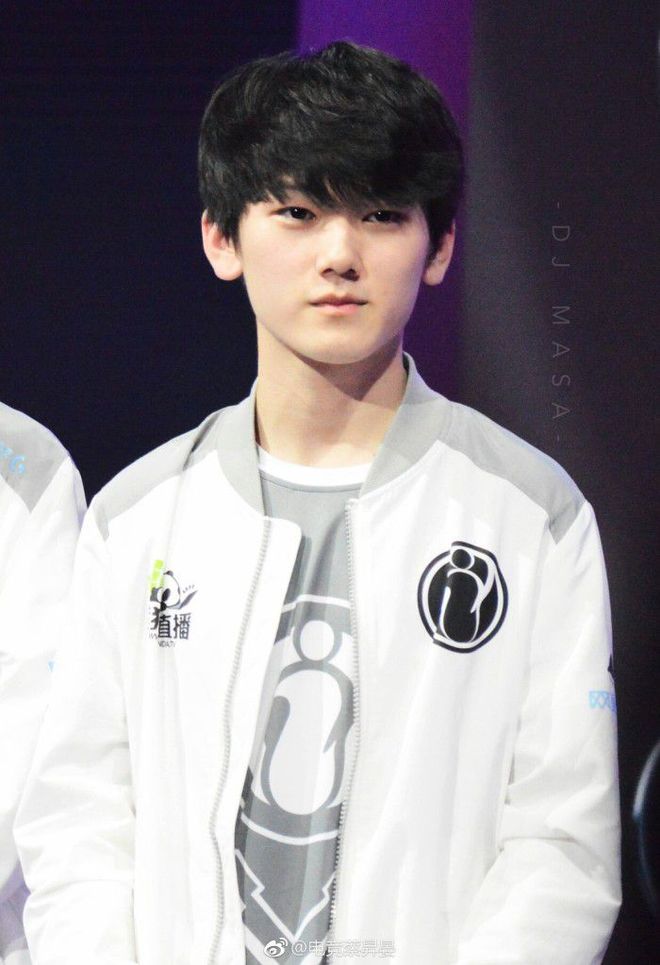 GODSENT 押注于年轻人 - 学院成为核心阵容